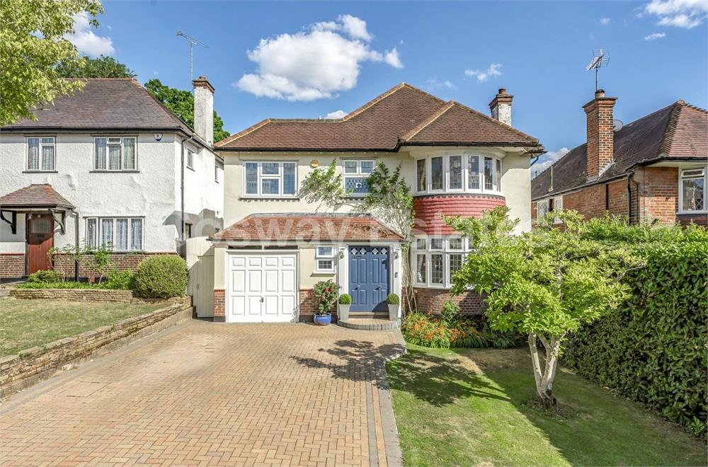 Copthall Drive/Holmdene Avenue, Mill Hill